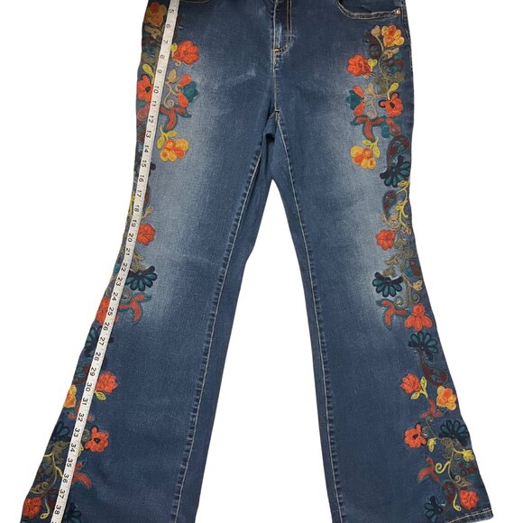 INC International Concepts Embroidered Flare Leg Jeans | Floral Detail | Mid-Ris - Picture 3 of 9